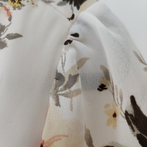 Cream Floral Top Tied Waist Women's Size S - Picture 5 of 6